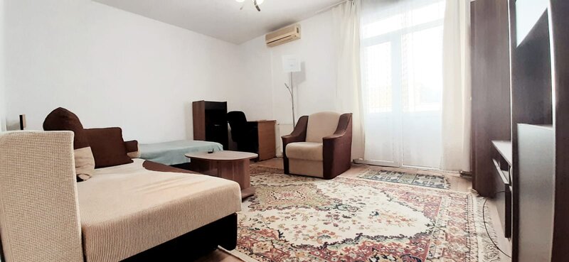 Primaverii, Jean Monnet,